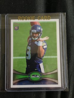 Russell Wilson Autographed 2012 Upper Deck Rookie Card #134