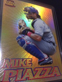 1995 Pacific Crown MIKE PIAZZA #17 Los Angeles Dodger NewYork Mets HOF Catcher