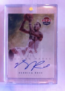 2011 Panini Past & Present Derrick Rose Auto Modern Marks