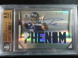 2012 Leaf Limited Gold Spotlight #225 Russell Wilson JSY AU