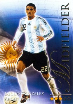 2010-2011  Futera World Football Online 2011 Lucho Gonzalez