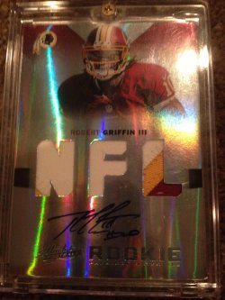 2012 Panini Absolute Memorabilia Robert Griffin III patch auto Absolute Memorabilia 1/25