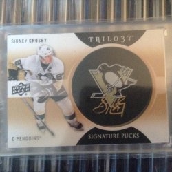2013 Upper Deck Trilogy  Sidney Crosby signature pucks auto