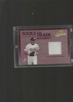 2002 Playoff ABSOLUTE MEMORABILIA SHAWN GREEN "TOOLS OF THE TRADE MATERIALS JERSEY CARD