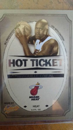 2004 Fleer Aithentic Shaquille ONeal- Hot Ticket